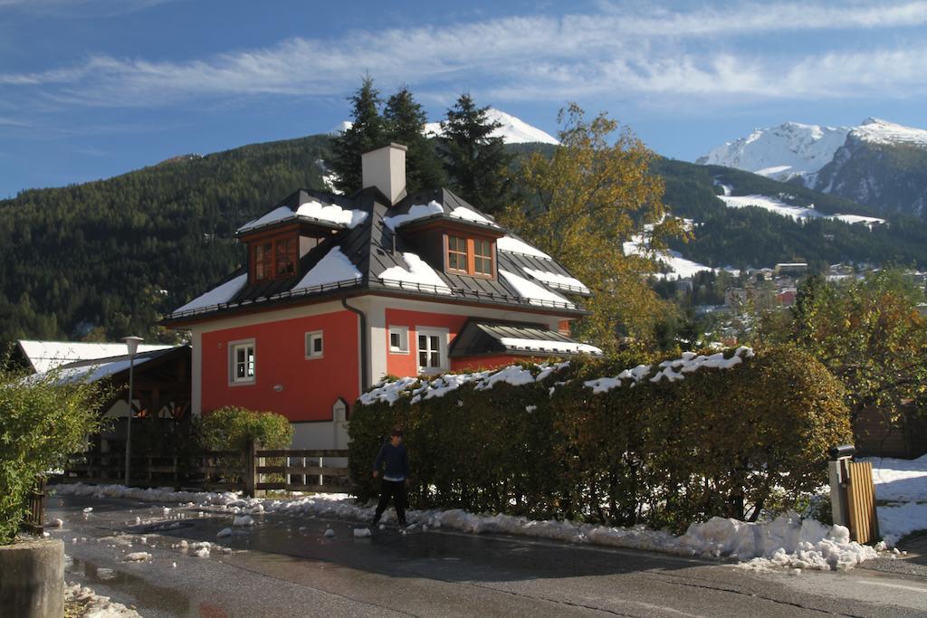 Villa Schnuck - Das Rote Ferienhaus Bad Gastein Exteriér fotografie